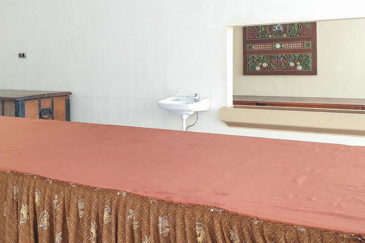 Hotel Bumi Bermi Permai Near Bermi Eco Park Mitra Reddoorz Probolinggo Extérieur photo
